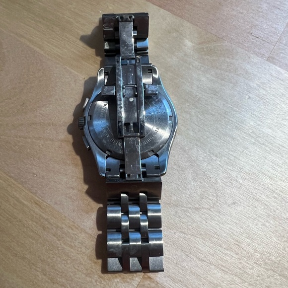 Victorinox Swiss Army Watch (Silver Face) - Picture 2 of 5